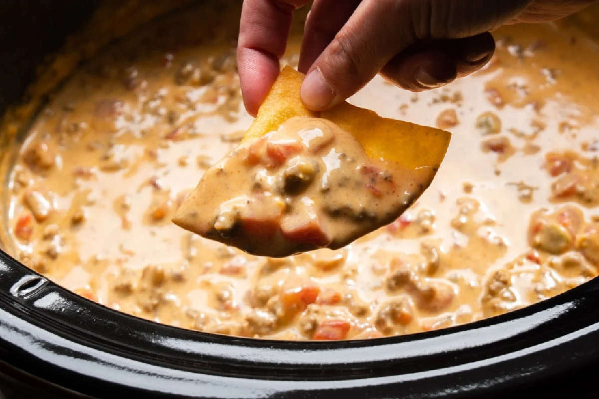 Crock Pot Velveeta Sausage Cheese Dip